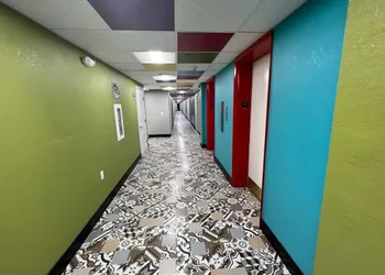 Philly Inn & Suites hotel thumbnail 2