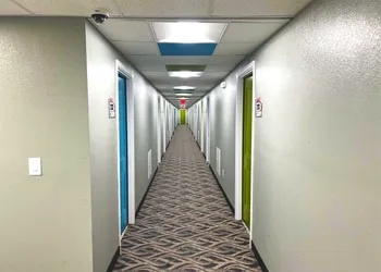 Philly Inn & Suites hotel thumbnail 5