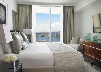 Acqualina Resort & Residences On The Beach hotel thumbnail 7
