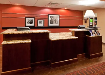Hampton Inn & Suites Aberdeen hotel thumbnail 4