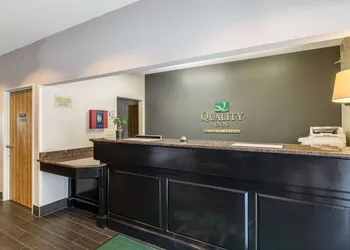 Quality Inn Kearney South hotel thumbnail 3