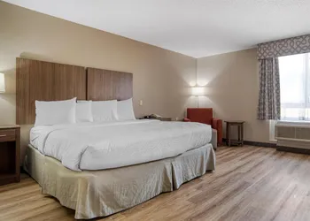 Best Western Plus Philadelphia-Choctaw Hotel and Suites hotel thumbnail 6