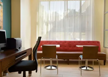 Days Inn & Suites by Wyndham Caldwell hotel thumbnail 2