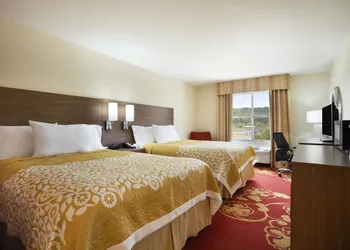 Days Inn & Suites by Wyndham Caldwell hotel thumbnail 7