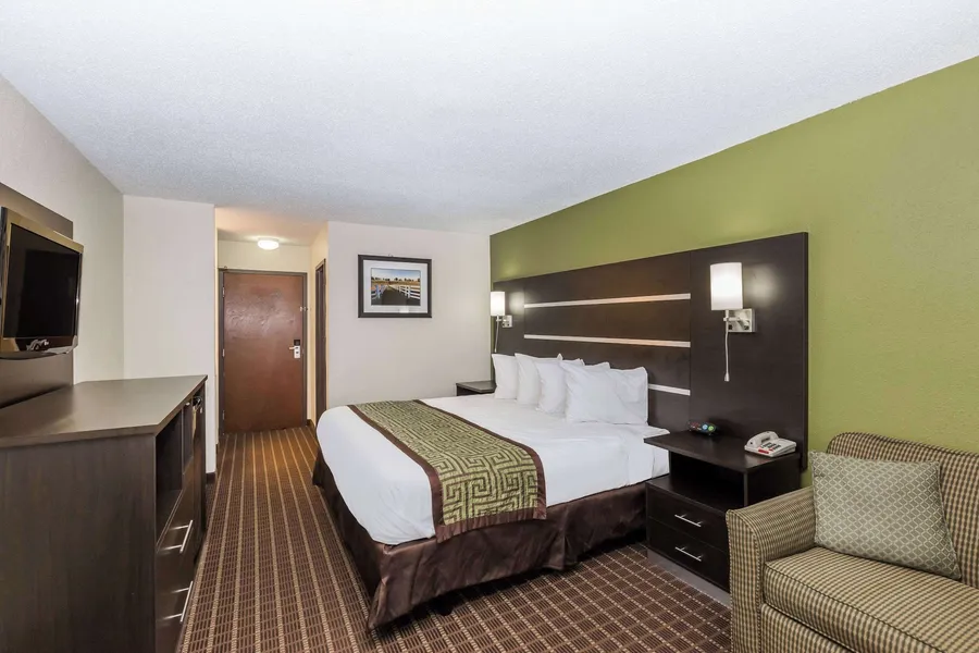 Baymont by Wyndham Louisville South/Shepherdsville/I 65 hotel detail image 6