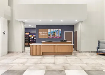 Hampton Inn & Suites Pensacola/I-10 Pine Forest Road hotel thumbnail 6