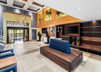 Days Inn & Suites by Wyndham Fort Myers Near JetBlue Park hotel thumbnail 7