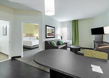 Candlewood Suites Hattiesburg by IHG hotel thumbnail 6