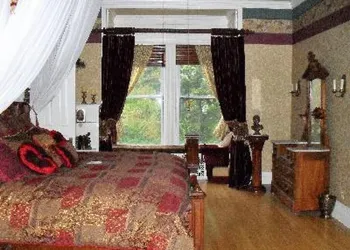Alexander Mansion Bed and Breakfast hotel thumbnail 2