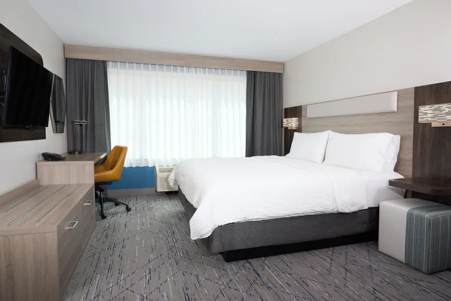 Holiday Inn Express Hotel & Suites SWIFT CURRENT by IHG hotel detail image 6