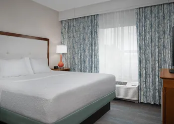 Hampton Inn & Suites Vero Beach Downtown hotel thumbnail 7