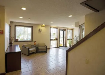Americas Best Value Inn Albany East Greenbush hotel thumbnail 3
