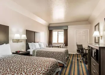 Royal Relax Inn hotel thumbnail 4