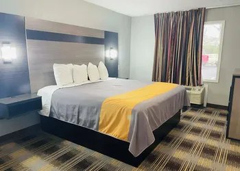 Travelodge by Wyndham Sellersburg / Louisville North hotel thumbnail 8