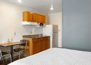 Extended Stay America Select Suites - Phoenix - North hotel thumbnail 6