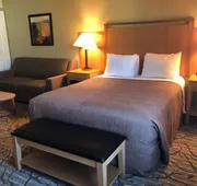 Aviator Suites Hotel by Aspen Hotels hotel detail image 7