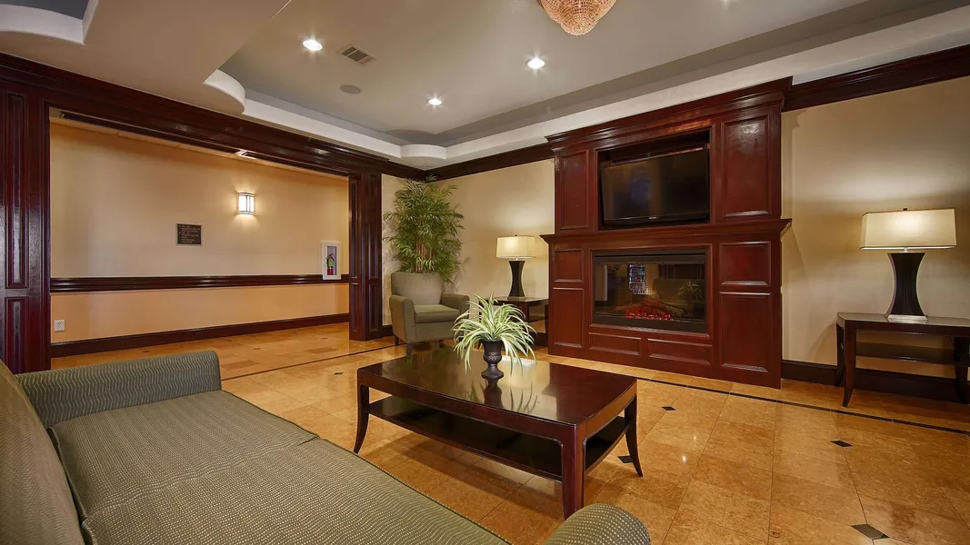 Best Western Plus Manvel Inn & Suites hotel detail image 2