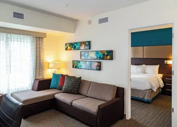 Residence Inn Cleveland Avon at The Emerald Event Center hotel thumbnail 8