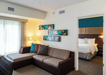 Residence Inn Cleveland Avon at The Emerald Event Center hotel thumbnail 8