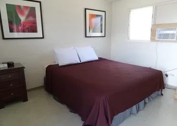Tip Top Motel Cafe & Bakery hotel thumbnail 3