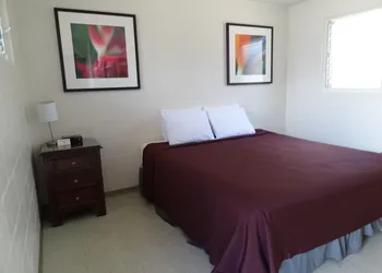 Tip Top Motel Cafe & Bakery hotel thumbnail 6