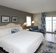 Bay Pointe Inn hotel detail image 3