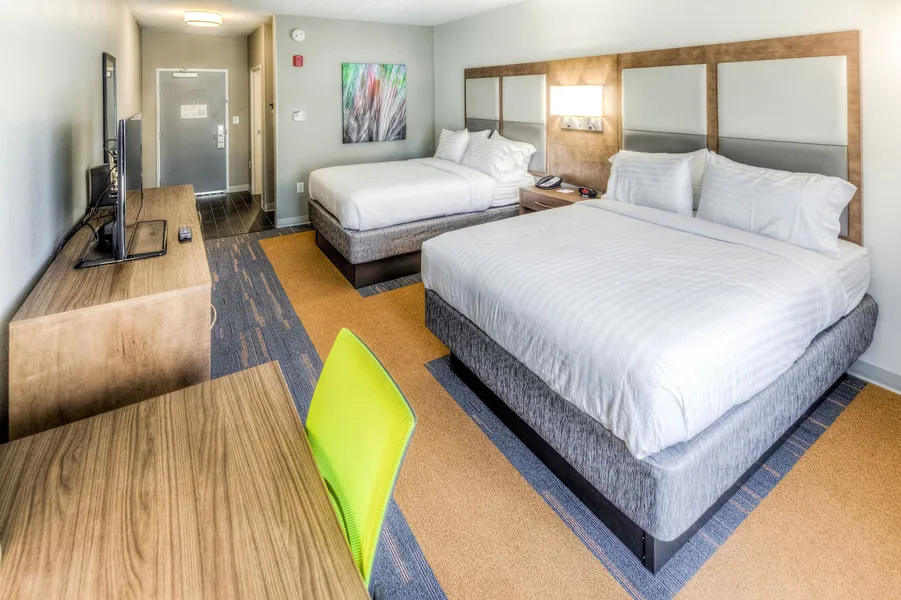 Holiday Inn Express & Suites Cleveland West - Westlake by IHG hotel detail image 2