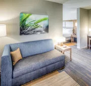 Holiday Inn Express & Suites Cleveland West - Westlake by IHG hotel detail image 4