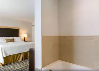 Wyndham Avon hotel thumbnail 8