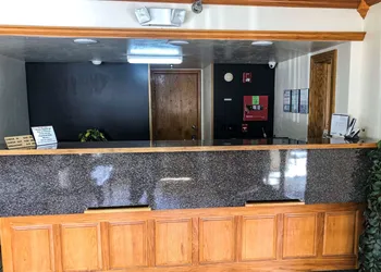 Econo Lodge Oklahoma City Northeast hotel thumbnail 2