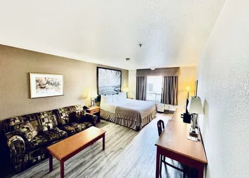 Super 8 by Wyndham Slave Lake AB hotel thumbnail 7