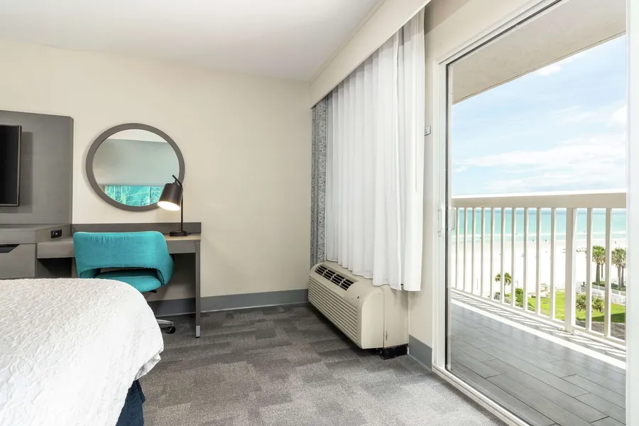 Hampton Inn Daytona Shores - Oceanfront hotel detail image 6