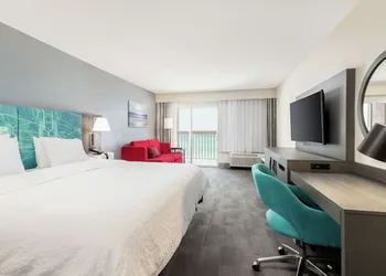 Hampton Inn Daytona Shores - Oceanfront hotel thumbnail 5