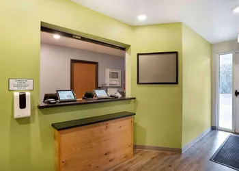 Extended Stay America Select Suites - Pensacola - Northwest hotel thumbnail 2