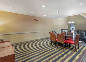 Studio 6 Extended Stay - St Louis, MO - Westport/Craig Road hotel thumbnail 2