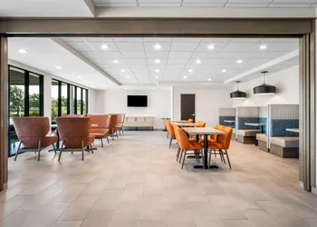 Home2 Suites by Hilton Irving / DFW Airport North hotel thumbnail 4