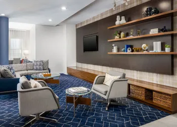 Courtyard by Marriott Auburn hotel thumbnail 3