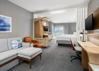 Courtyard by Marriott Auburn hotel thumbnail 7