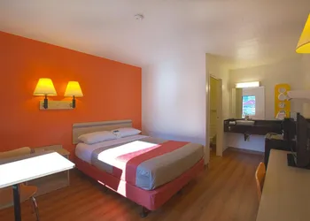 North Charleston Lodge hotel thumbnail 6