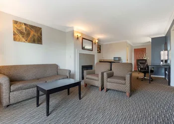 Best Western Colonial Inn hotel thumbnail 6