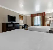 Best Western Colonial Inn hotel detail image 7