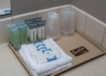 Scottish Inns and Suites hotel thumbnail 5