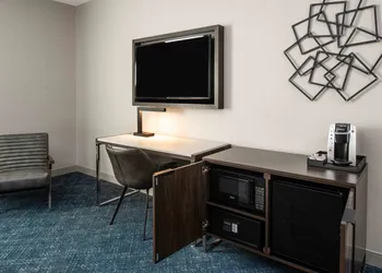 Holiday Inn Express Boston South - Quincy by IHG hotel thumbnail 7