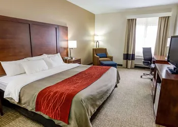 Comfort Inn Kearney - Liberty hotel thumbnail 7