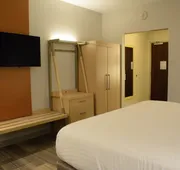 Holiday Inn Express & Suites Lexington Park-California by IHG hotel detail image 4