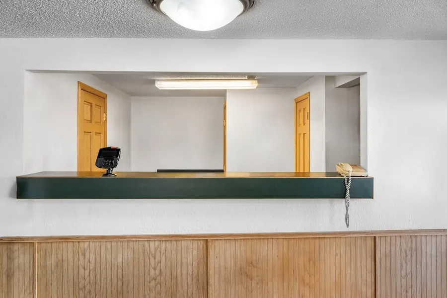 Econo Lodge Miles City I-94 hotel detail image 2