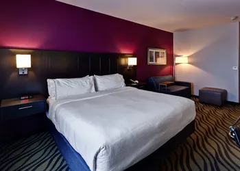 Holiday Inn Express Hutchinson by IHG hotel thumbnail 7