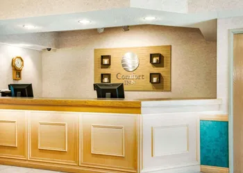 Comfort Inn Goshen hotel thumbnail 3