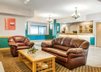 Comfort Inn Goshen hotel thumbnail 4
