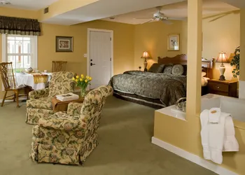 Goldmoor Inn hotel thumbnail 3